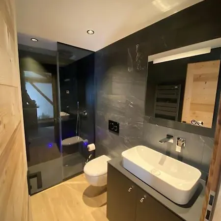 Duplex Centre *